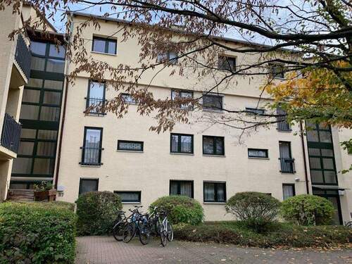 Hausansicht - Seltene 4,5 Zimmer-ETW mit TG-Stellplatz im begehrten Mainz-Bretzenheim