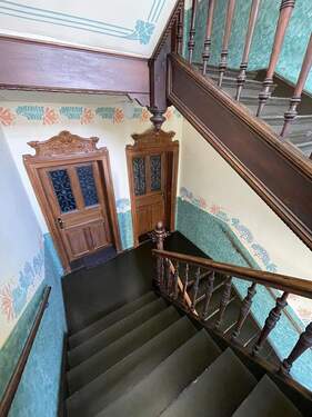 Treppenhaus - 2 Zimmer Etagenwohnung zum Kaufen in Leipzig