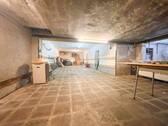 Unterkellerte Garage - 