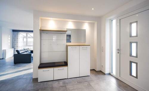 Entrée - Bungalow mit 219,00 m&sup2; in Meerbusch zum Kaufen