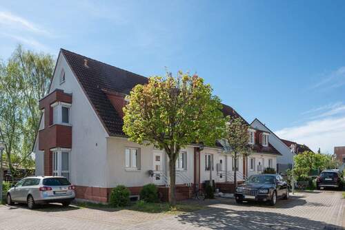 Wohneigentum_AmReitplatz_Dallgow (13X) - Ohne Käuferprovision! Vermietetes Reihenendhaus auf 3 Etagen. Direkt vom Eigentümer