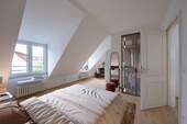 Am_Reitplatz_Schlafzimmer - 