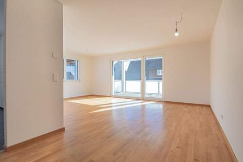 Wohnen/Essen - 4 Zimmer Etagenwohnung zum Kaufen in Jestetten