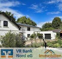 Charmantes Landhaus mit viel Platz auf einzigartigem Grundstück - Janneby Süderzollhaus