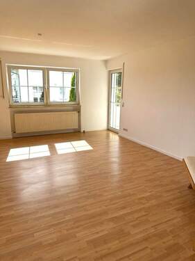 Lichtdurchfluteter Wohnbereich - 3 Zimmer Etagenwohnung in Wunsiedel