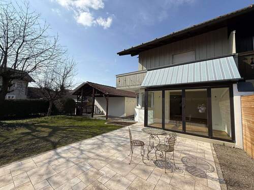 Bild 1 - Modernes Reihenendhaus in Grassau mit Bergblick und Golfplatznähe