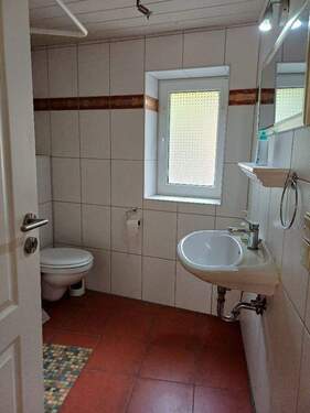 1.OG: Duschbad - Mehrfamilienhaus, Wohnhaus mit 115,00 m&sup2; in Sankt Ingbert zum Kaufen