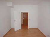 Wohnzimmer - 2 Zimmer Etagenwohnung zur Miete in Dresden