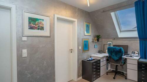 Flur mit Arbeitsbereich - 