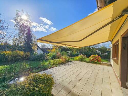 Terrasse - Ebenerdiges Wohnen mit 2 Terrassen, 2 Garagen, neuer Therme Nähe Weyerbusch