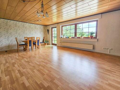 Wohn- und Essbereich - Einfamilienhaus mit 130,00 m&sup2; in Weyerbusch zum Kaufen