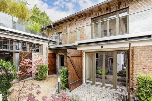 Kleine Terrasse - *** Historische Remise 'Alte Meierei' im Ortskern von Berlin - Zehlendorf ***