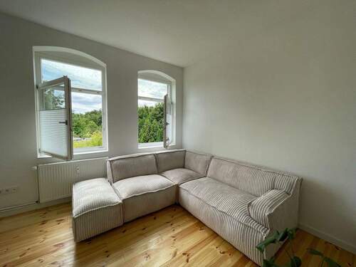 Wohnzimmer - 2 Zimmer Etagenwohnung zum Kaufen in Braunschweig