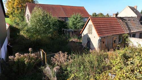 Grundstück - Mehrfamilienhaus, Wohnhaus mit 85,00 m&sup2; in Teutschenthal zum Kaufen