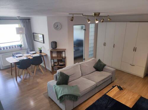 Bild 1 - Möblierte 1,5-Zi.-Wohnung mit Balkon 