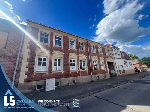 Hausansicht - Ruhig, hell und großzügig! - 370,00&nbsp;EUR Kaltmiete, ca.&nbsp; 53,00&nbsp;m&sup2;&nbsp;Wohnfl&auml;che