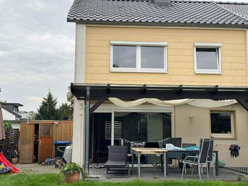 ....vom Garten auf die Terrasse - 5 Zimmer Einfamilienhaus zum Kaufen in Mönchengladbach