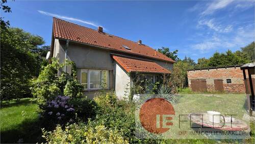 Rückseite des Hauses - 4 Zimmer Einfamilienhaus zum Kaufen in Glaisin