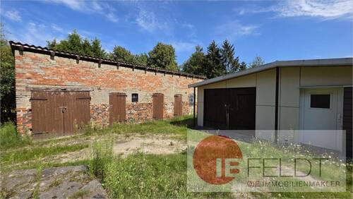 Stall und Garage - 4 Zimmer Einfamilienhaus in Glaisin
