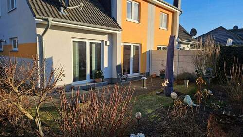 Terrasse - Doppelhaushälfte mit 107,90 m&sup2; in Rostock zur Miete