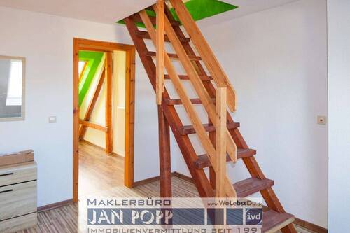 Kinderzimmer - Treppe zum Spitzboden - 