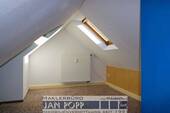 Zimmer im Spitzboden - 