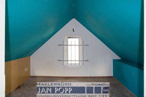 Zimmer im Spitzboden - 