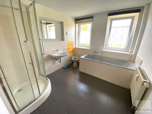 Whng. OG rechts - Bad - 