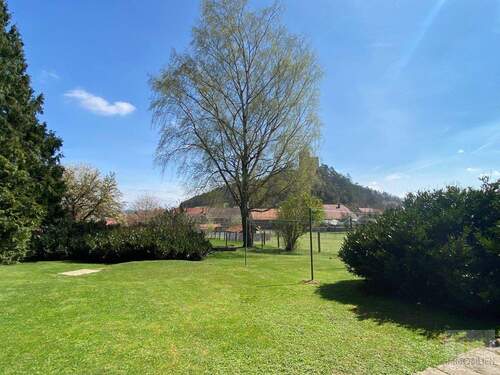 Garten - Mehrfamilienhaus, Wohnhaus in Stadtilm