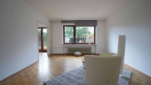 ..und einen Wohn-Essbereich von mehr als 30m² - 4 Zimmer Reihenmittelhaus zum Kaufen in Hamburg