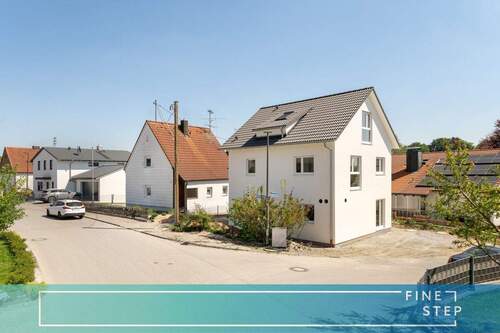 FINESTEP Immobilien GmbH - Modernes Einfamilienhaus - in ruhiger Lage - Erstbezug!