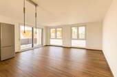 lichtdurchfluteter Wohnbereich - 