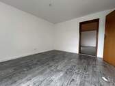 Zimmer Einliegerwohnung - Einfamilienhaus mit 230,00 m² in Bad Kissingen zum Kaufen
