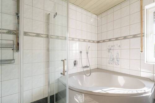 18305 Badezimmer - 
