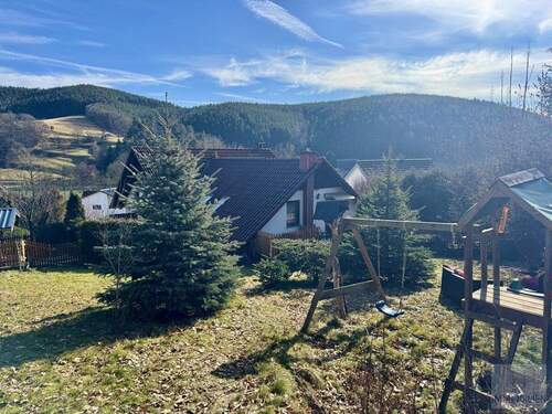 Weitläufiger Garten - 