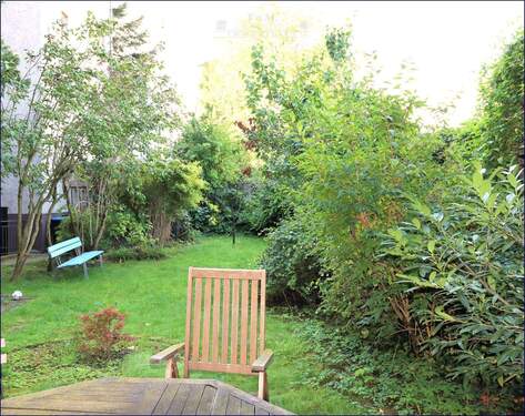 Grünanlage Hofseite - Altbau-Charme in Friedenau - Keine zusätzliche Provision für Käufer!