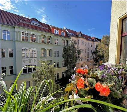 Ausblick aus Loggia / Wintergarten - 3 Zimmer Etagenwohnung in Berlin