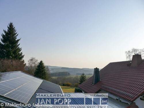 Blick zum Kuhberg - 6 Zimmer Etagenwohnung zur Miete in Greiz