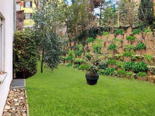 Grüner Garten - Etagenwohnung mit 61,00 m&sup2; in Denkendorf zur Miete