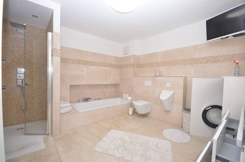 Großes Badezimmer - 