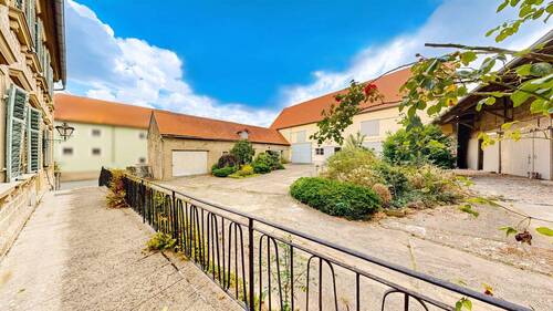 Innenhof - Bauernhaus, Landhaus zum Kaufen in Biebelried / Westheim