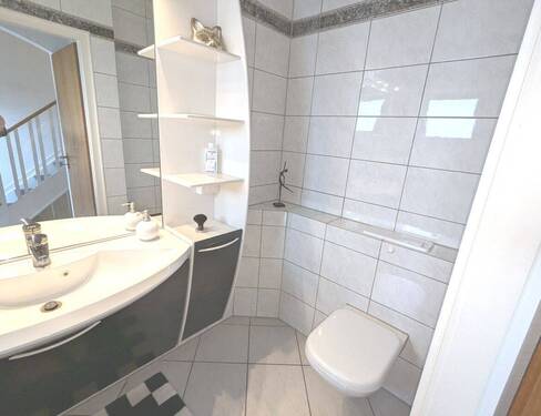 Gäste-WC - Reihenmittelhaus mit 110,00 m² in Neuss / Vogelsang zum Kaufen