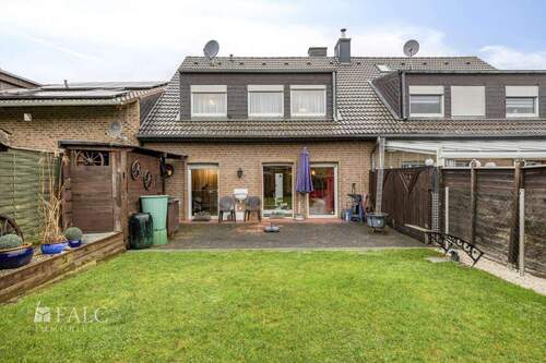 Hausansicht Garten - 