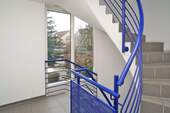 Treppenhaus - 3 Zimmer Etagenwohnung zur Miete in Kesselsdorf