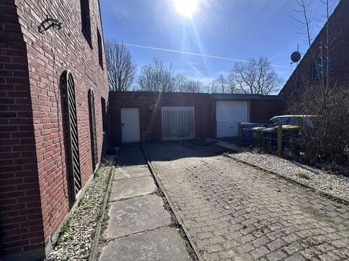 Garage - 3 Zimmer Doppelhaushälfte in Wesselburen