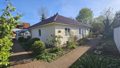 Übersicht - Einfamilienhaus mit gewachsenem Garten, eigenem Flair und einem Hauch Exklusivität