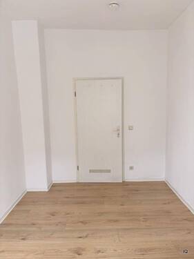 Kinder- oder Arbeitszimmer (Raum 2) - 