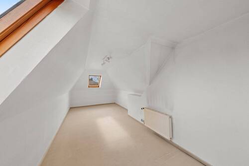 1. Zimmer im Dachgeschoss - 