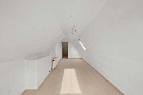 1. Zimmer im Dachgeschoss - 