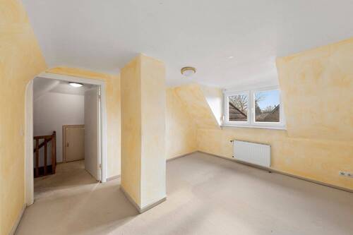 2. Zimmer im Dachgeschoss - 